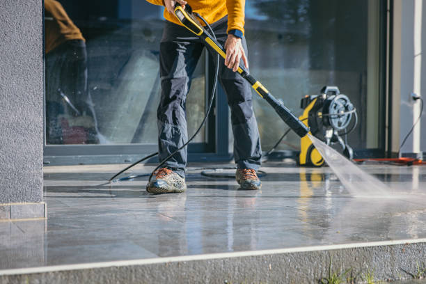 Best Pressure Washing Contractors  in Eveleth, MN