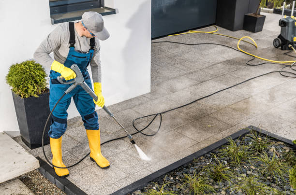 Best Residential Pressure Washing Services  in Eveleth, MN